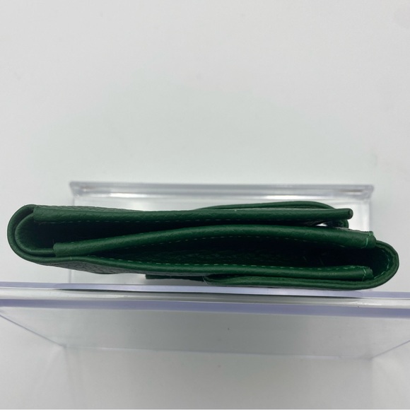 Longchamps Kelly Green Small Bifold Snap Wallet NWOT - Picture 9 of 10